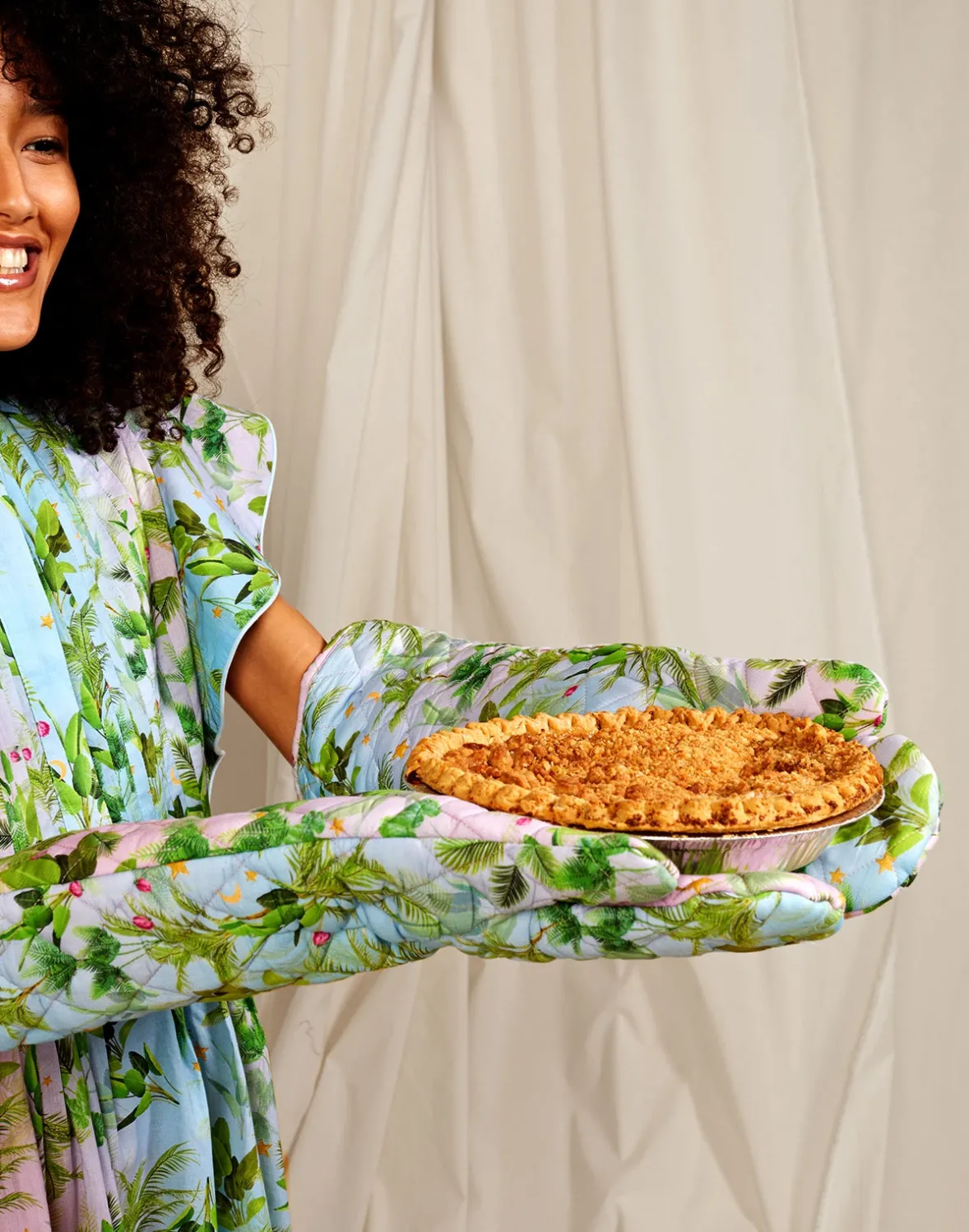 Cynthia Rowley Quilted Oven Mitts- Home